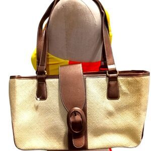 Small Bohemian vacation resorts Vintage straw and leather small bag